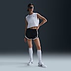 Playera sin mangas con gráfico cropped para mujer Nike Sportswear Club