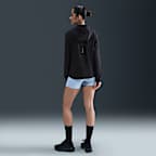Chamarra de correr UV Repel para mujer Nike Swift