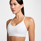 Bra deportivo ajustable con almohadillas para mujer Nike Indy Light Support