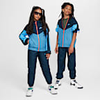 Nike Sportswear Windrunner EasyOn Older Kids' Repel Jacket