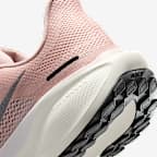 Tenis de correr en pavimento con detalles color metalizado para mujer Nike Pegasus 41 PRM