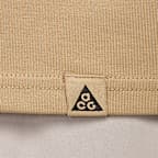 เสื้อยืด Dri-FIT ผู้ชาย Nike ACG "Walking Tree"