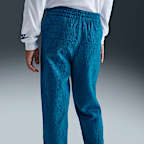 Conjunto de 2 piezas con pants Novelty para niños talla pequeña Nike Glow With Me