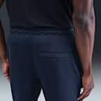 Joggers de tejido Fleece con puños para hombre Nike Sportswear Club