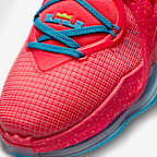 Scarpa da basket LeBron 19