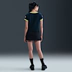 ナイキ スポーツウェア クラブ ウィメンズ ショートスリーブ Tシャツ