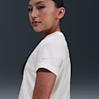 Nike Sportswear Big Kids' (Girls') Cropped T-Shirt
