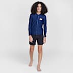 Playera de manga larga con cierre Hydroguard para niño talla grande Nike Swim 3-D Swoosh