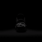 Tenis de básquetbol LeBron XXII Black Label