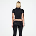 Playera de manga corta de cuello alto para mujer NikeSKIMS Shine