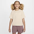 Nike Sportswear Essential Big Kids' (Girls') T-Shirt
