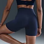 Shorts de ciclismo de tiro alto de 13 cm para mujer Nike Zenvy