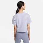 Nike Sportswear Essential Women's Cropped T-Shirt