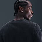 Nike Men's Long-Sleeve Basketball T-Shirt