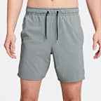 Nike Unlimited vielseitige Dri-FIT Herrenshorts ohne Futter (ca. 18 cm)