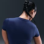 Haut à manches courtes Nike One pour femme