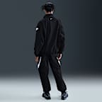 Chamarra de tejido Woven oversized para mujer Nike Sportswear