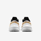 Nike Team Hustle D 10 Older Kids' Basketball Shoes