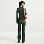 Långärmad ribbstickad topp med tajt passform Nike Sportswear Chill Knit för kvinnor