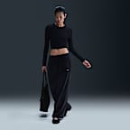 Playera slim cropped para mujer Nike Sportswear Chill Knit