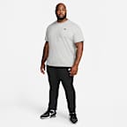 Playera con bolsillo para hombre Nike Sportswear Premium Essential