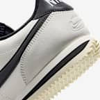 Nike Cortez SE Leather Women's Shoes