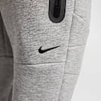 Dvoudílná souprava Nike Sportswear Tech Fleece se zipem po celé délce pro batolata