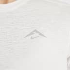 เสื้อวิ่งแขนสั้นผู้หญิง Dri-FIT Nike Trail