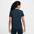 Playera de correr de manga corta Dri-FIT con gráfico para mujer Nike One