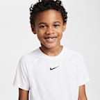 Playera de manga corta para niños talla pequeña Nike Dri-FIT Pro