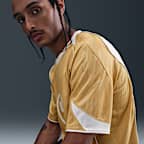 Playera de fútbol de manga corta Dri-FIT para hombre Nike Total 90