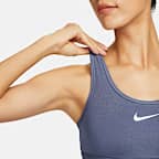 Nike Swoosh 中度支撐型女款襯墊運動內衣