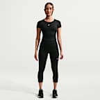 Playera de manga corta Dri-FIT cropped para mujer Nike One Fitted