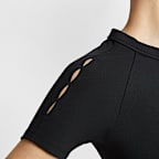 Nike One Fitted Women's Dri-FIT Cropped Short-Sleeve Top