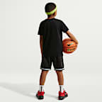 Nike Sportswear Older Kids' T-Shirt