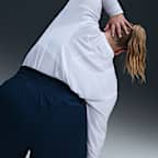 Playera de manga larga Dri-FIT para mujer (talla grande) Nike One Relaxed