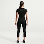 Playera de manga corta Dri-FIT cropped para mujer Nike One Fitted