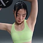 สปอร์ตบราผู้หญิงเสริมฟองน้ำ Nike Swoosh Medium Support