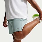 Shorts de correr Dri-FIT de 13 cm con forro de ropa interior para hombre Nike Challenger