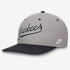 Gorra Nike Dri-FIT de la MLB ajustable para hombre New York Yankees Cooperstown Pro