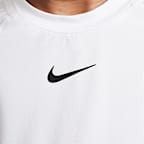 Playera de manga corta para niños talla pequeña Nike Dri-FIT Pro