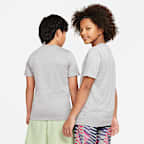 Nike Dri-FIT Legend Older Kids' Training T-Shirt