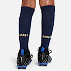 Tredelat fotbollsställ FC Barcelona 2024/25 Stadium (hemmaställ) Nike Replica för barn