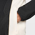 Chamarra de fútbol con gorro repelente al agua para hombre Nike Strike+