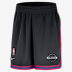 New York Knicks DNA Men's Nike Dri-FIT NBA 6" UV Woven Shorts