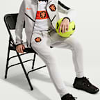 Netherlands Tech Fleece Older Kids' (Boys') Nike Football Trousers