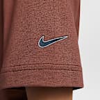 Nike Sportswear Women's Loose Short-Sleeve Graphic T-Shirt