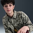 나이키 스포츠웨어 메트로 그라운드 주니어(남아) 버튼다운 탑