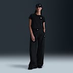 Playera de manga corta con gráfico cropped para mujer Nike Sportswear Club