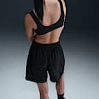 Shorts con gráfico de tiro medio holgados para mujer Nike Sportswear